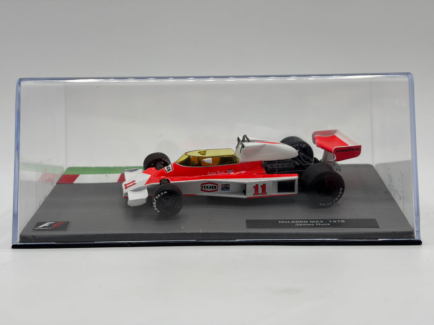 1/43 1976 McLaren M23 – James Hunt | Model F1 Car