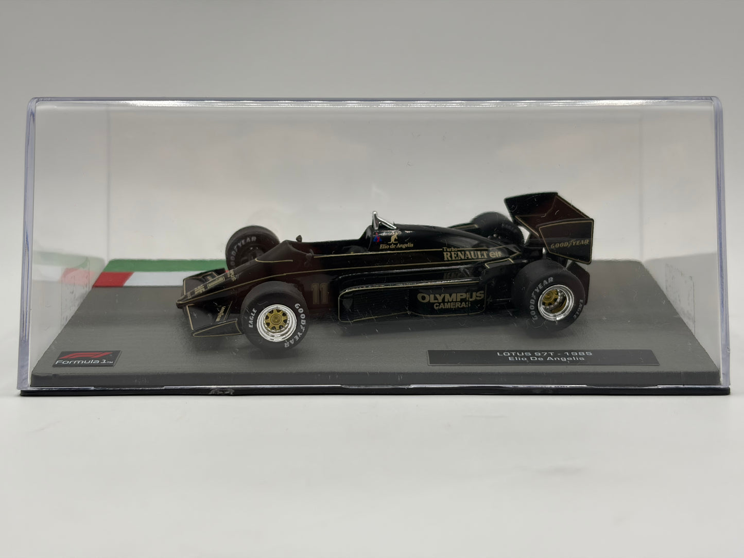 1/43 1985 Lotus 97T - Elio de Angelis | Model F1 Car