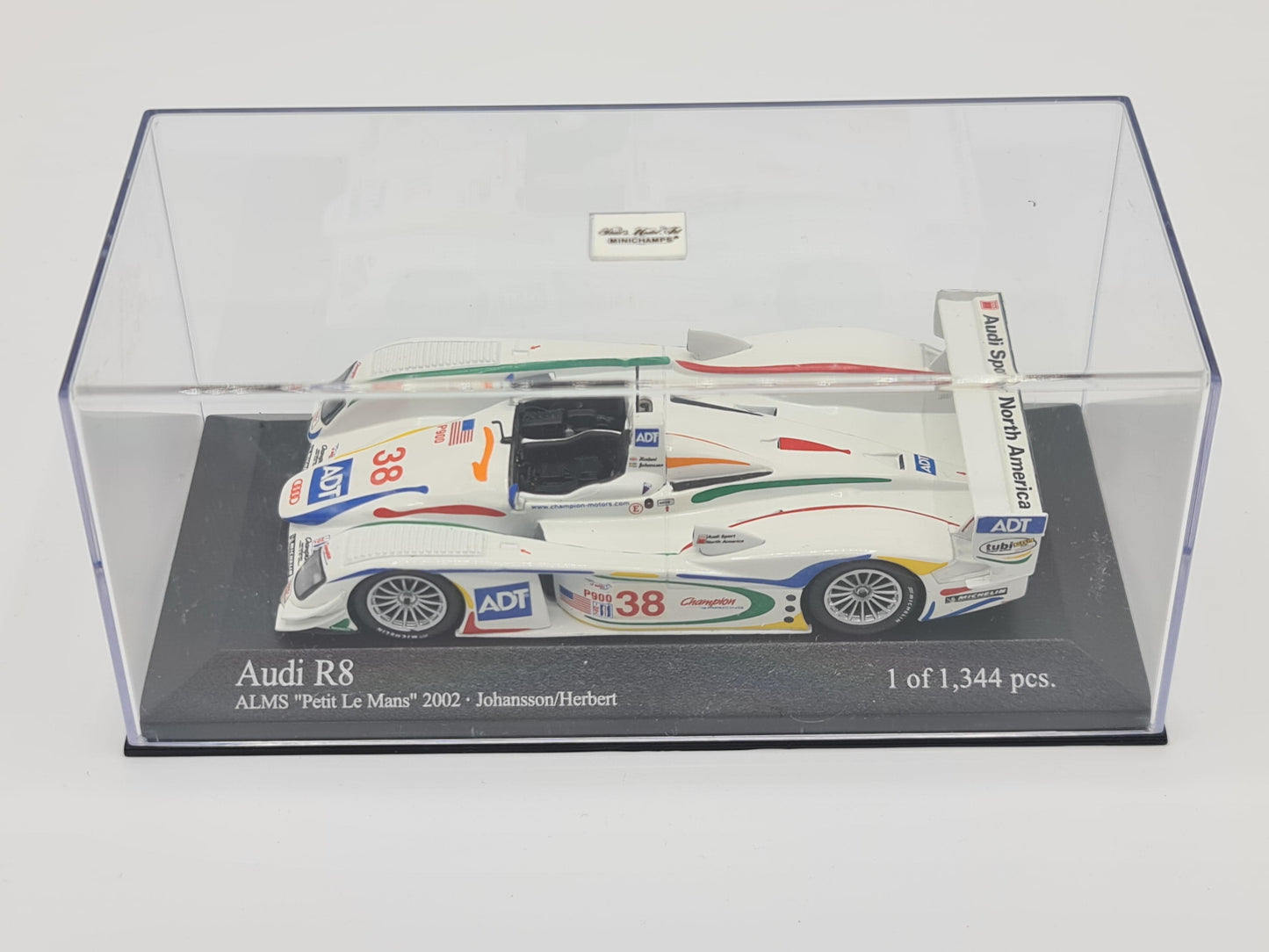 1/43 2002 Audi R8 - ALMS "Petit Le Mans" - Johansson / Herbert - Minichamps