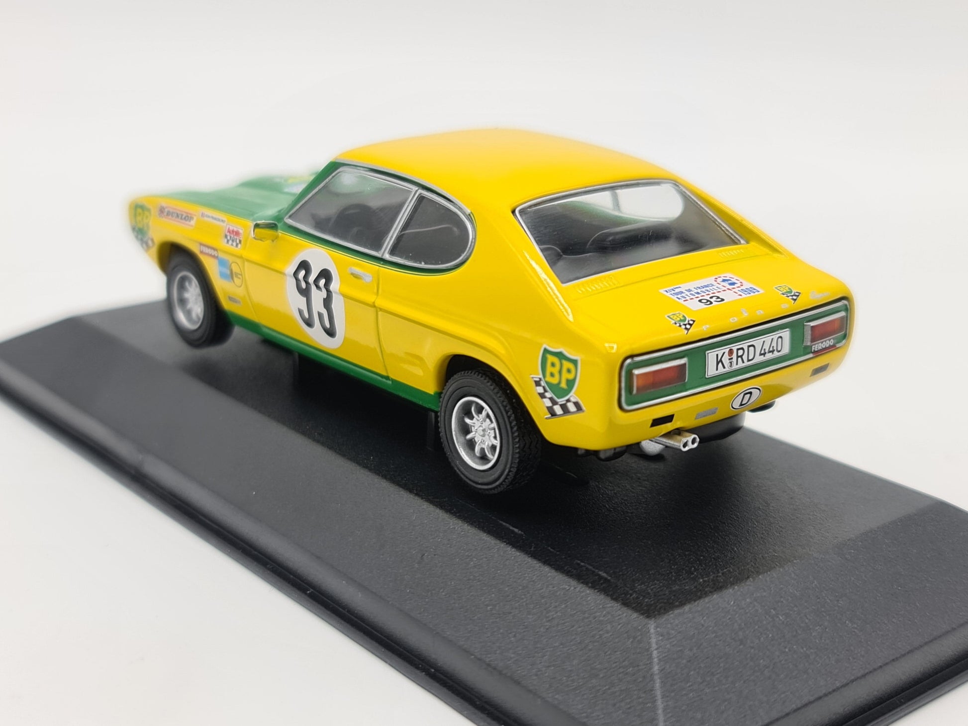 1/43 1969 Ford Capri RS2600 Mk1 Tour de France - Corgi Vanguards | Model Car