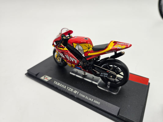 1/24 2005 Yamaha YZR-M1 - Toni Elias | Racing Bike Model