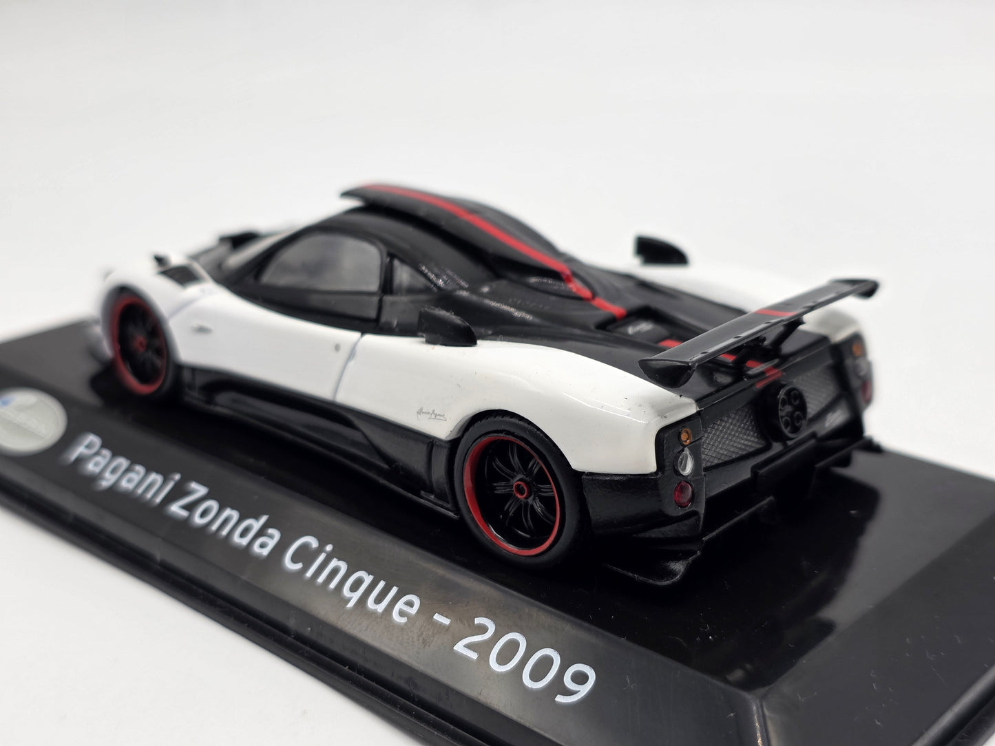 1/43 2009 Pagani Zonda Cinque | Model Car