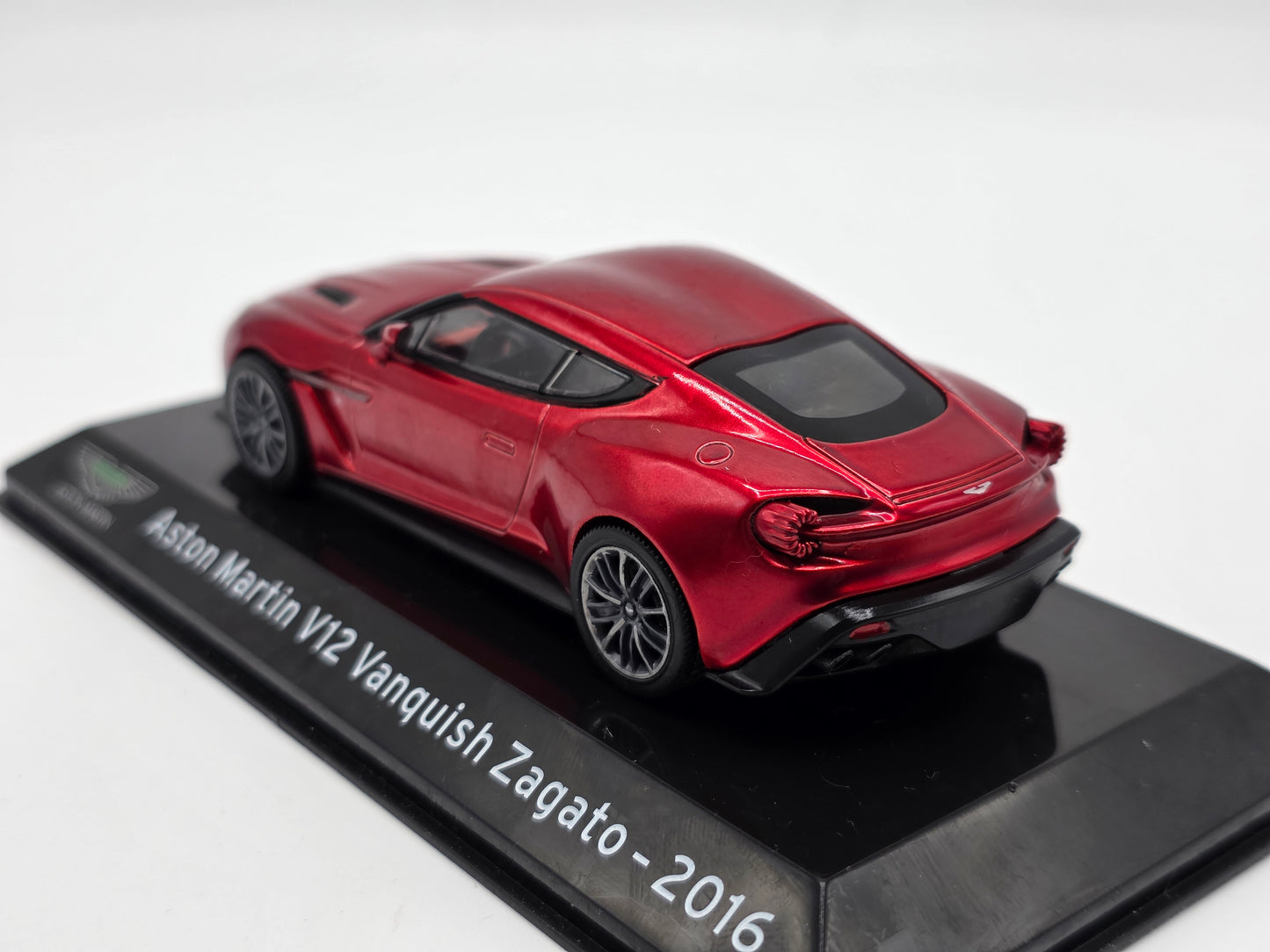 1/43 2016 Aston Martin V12 Vanquish Zagato