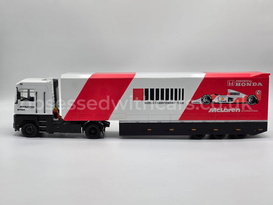 1/43 1992 Renault Magnum Transporter Truck - McLaren F1 Team