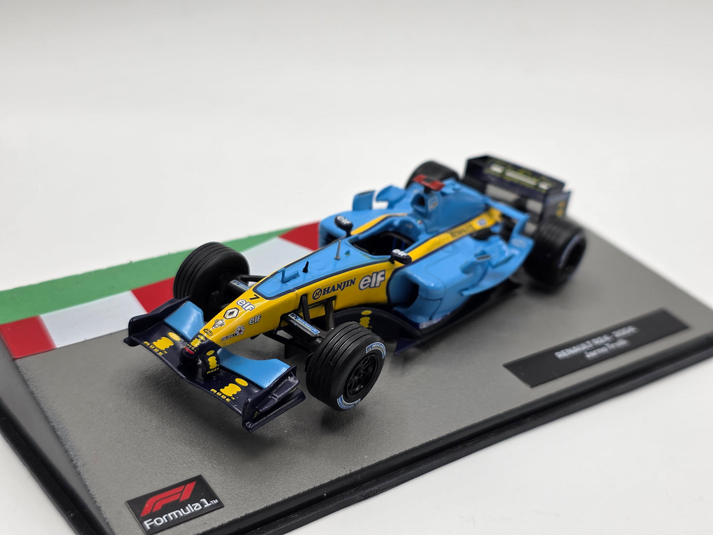 1/43 2004 Renault R24 - Jarno Trulli | Model F1 Car