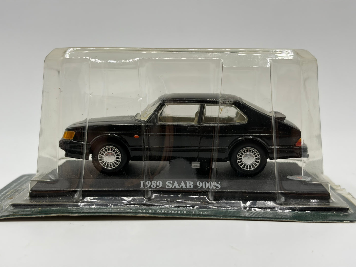 1/43 1989 Saab 900s - Del Prado | Model Car