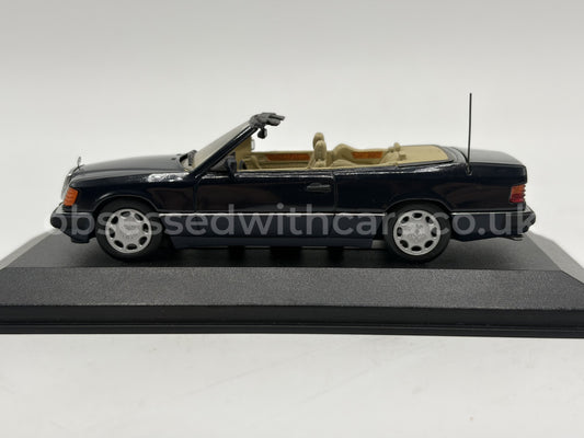 1/43 1992 Mercedes 300 CE-24 Cabriolet - Midnight Blue - Minichamps | Model Car