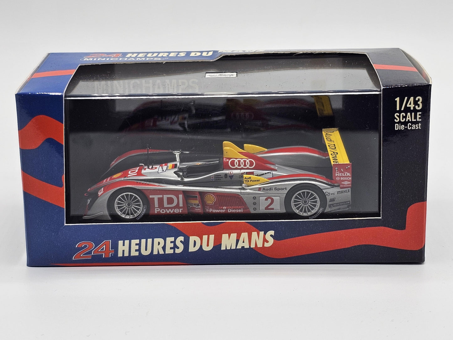1/43 2008 Audi R10 TDI - Capello / Kristensen / McNish - Minichamps
