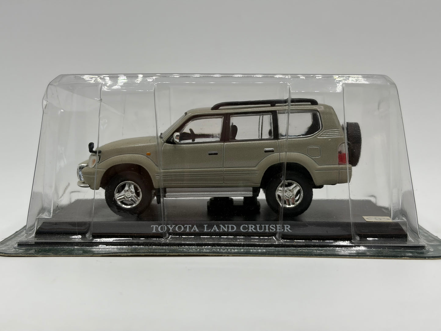 1/43 2000 Toyota Land Cruiser - Del Prado | Model Car