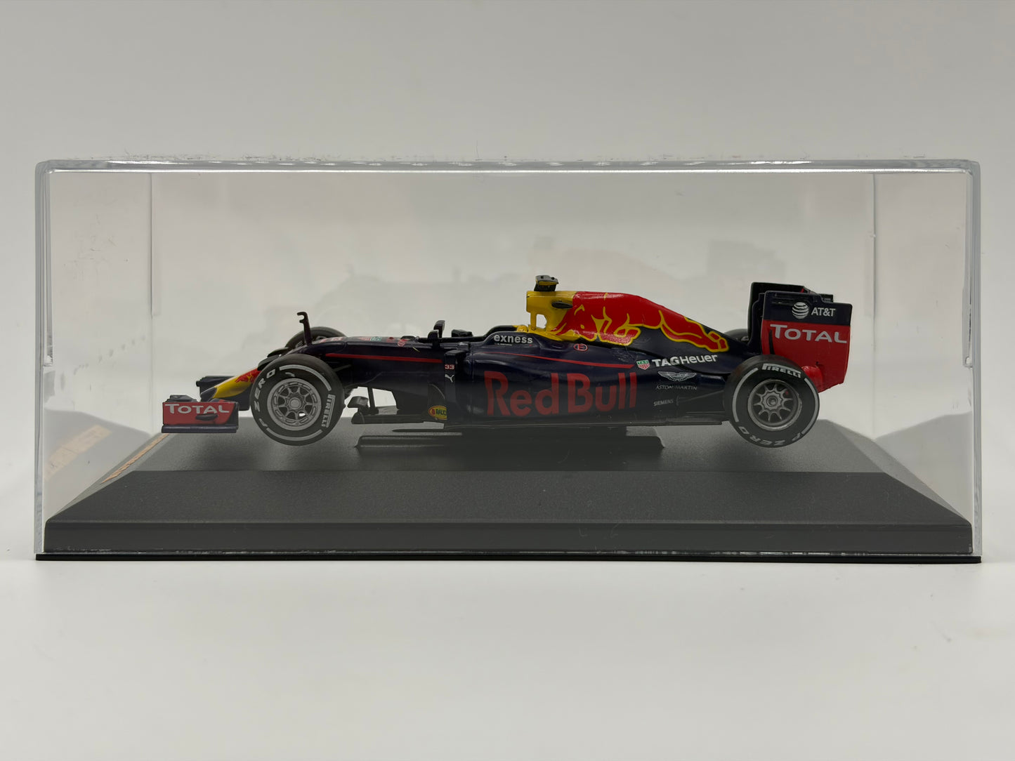 1/43 2016 Red Bull RB12 – Max Verstappen | Model F1 Car