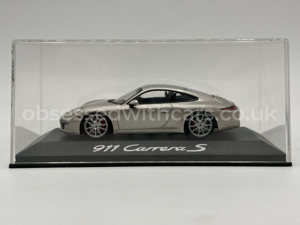 1/43 2012 Porsche 911 (991.1) Carrera S - Spark Dealer Model | Model Car