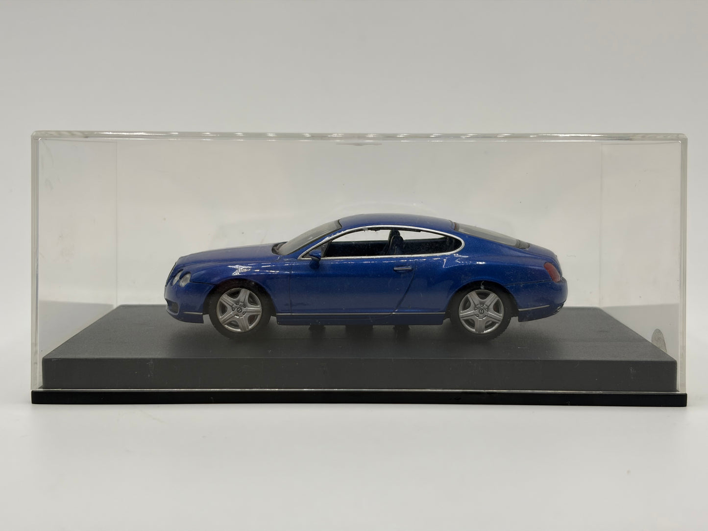 1/43 2011 Bentley Continental GT - Minichamps | Model Car
