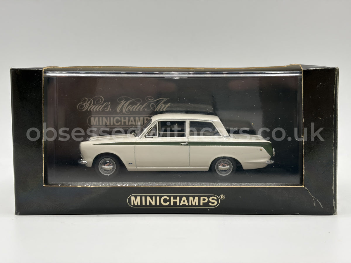 1/43 1964 Lotus Cortina MK1 - Ermine White / Sherwood Green - Minichamps | Model Car
