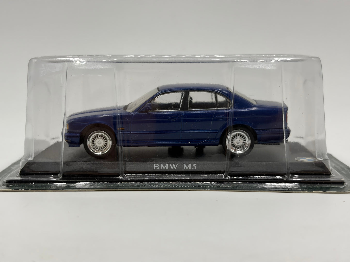 1/43 1989 BMW M5 (E34) - Del Prado | Model Car