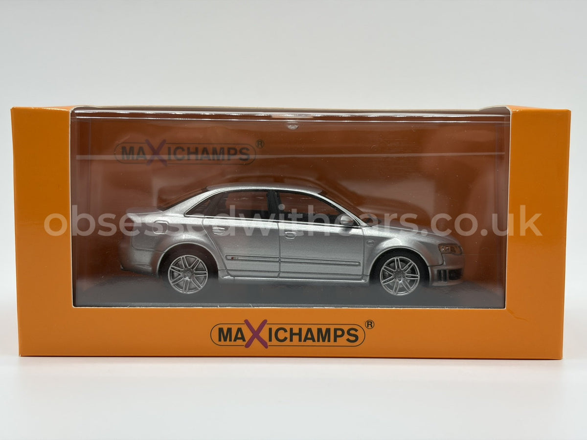 1/43 2004 Audi RS4 - Maxichamps | Model Car
