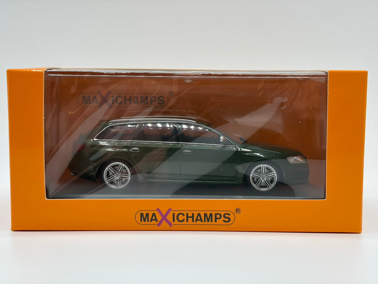 1/43 2007 Audi RS6 Avant - Maxichamps | Model Car