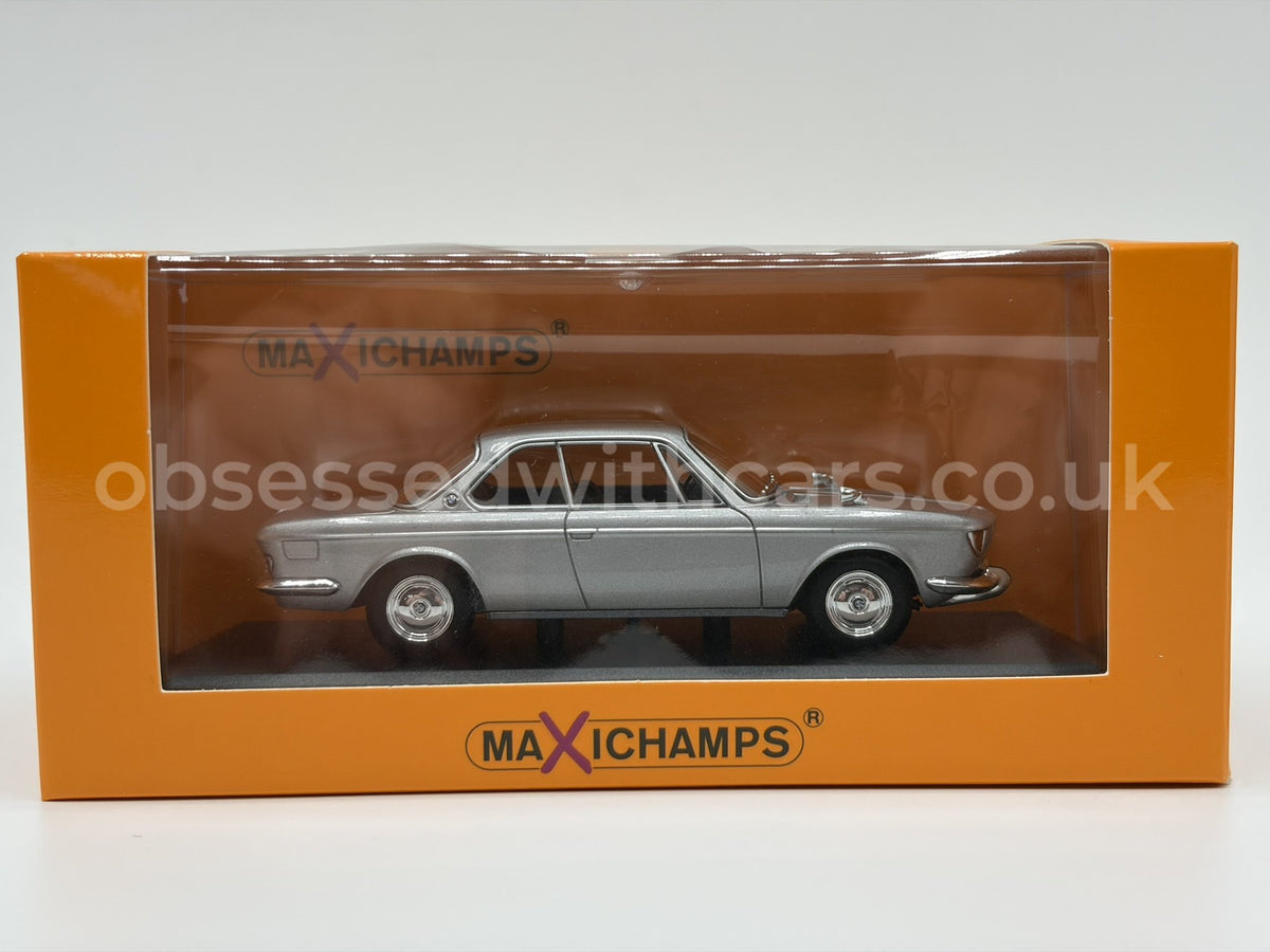 1/43 1967 BMW 2000 CS - Maxichamps | Model Car