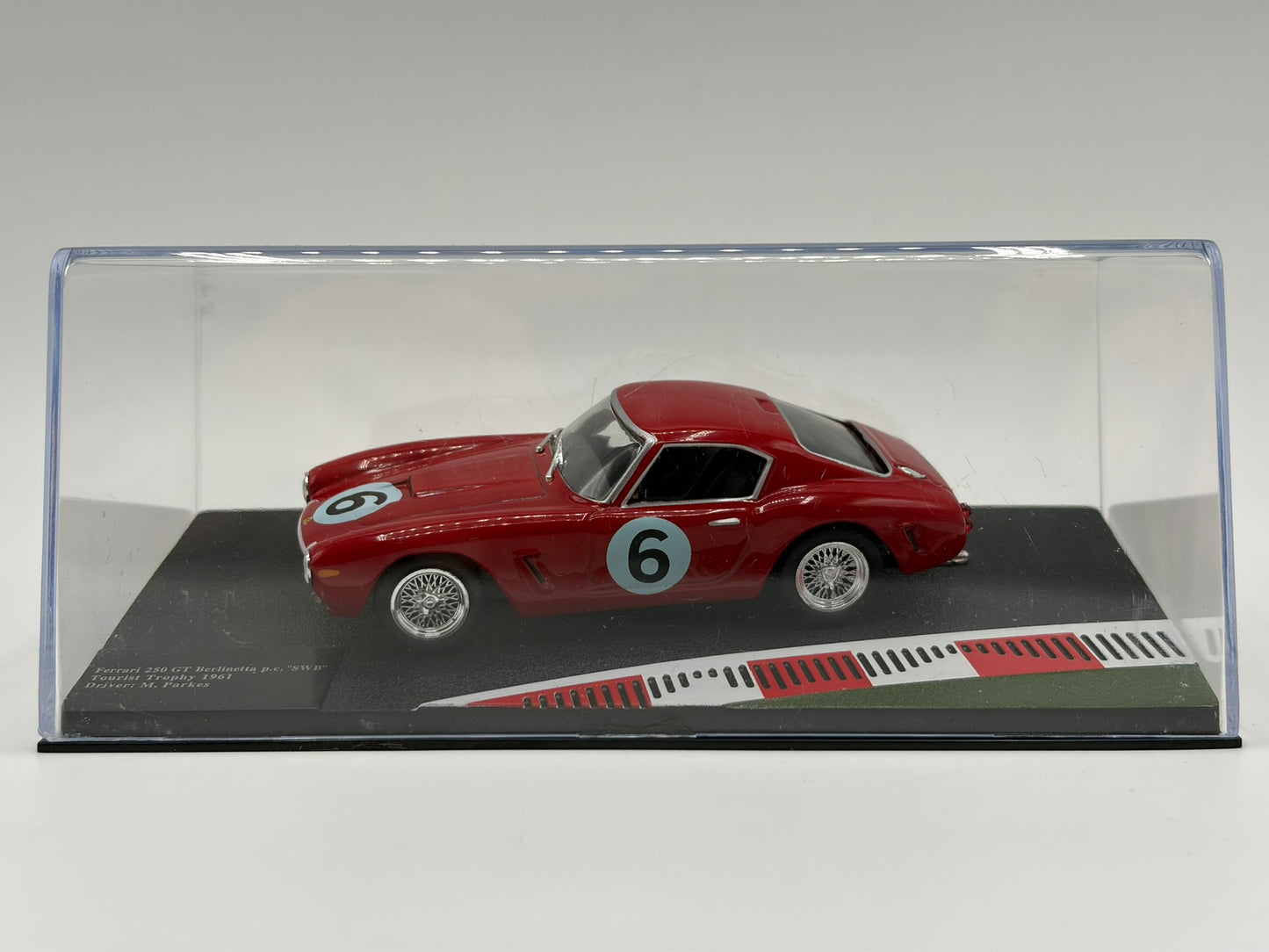 1/43 1961 Ferrari 250 GT Berlinetta SWB - Tourist Trophy - Mike Parkes | Model Car
