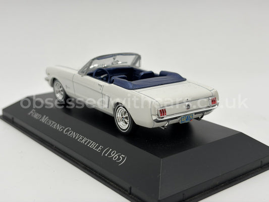 1/43 1965 Ford Mustang Convertible | Model Car | American Car Collection