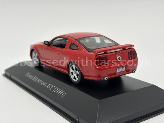 1/43 2005 Ford Mustang GT | Model Car | American Car Collection