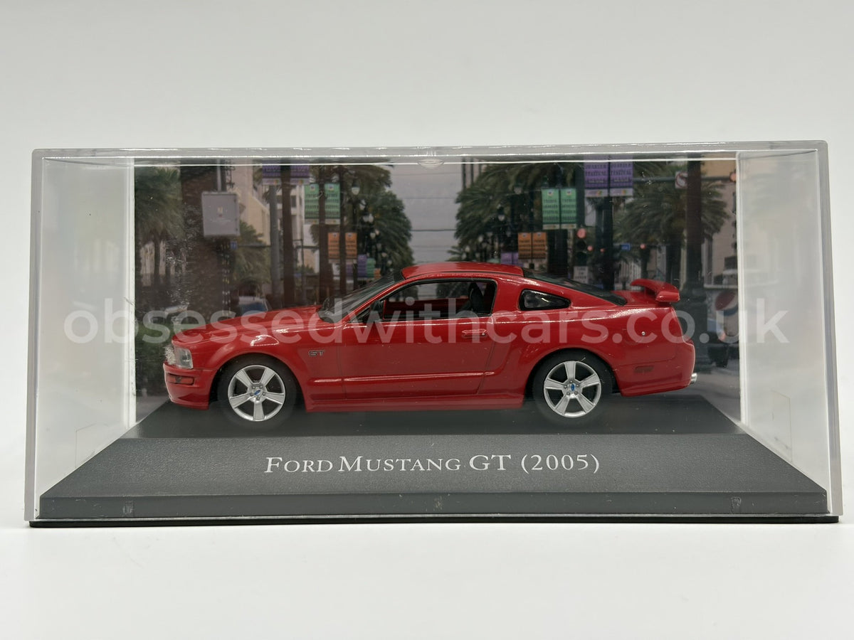 1/43 2005 Ford Mustang GT | Model Car | American Car Collection