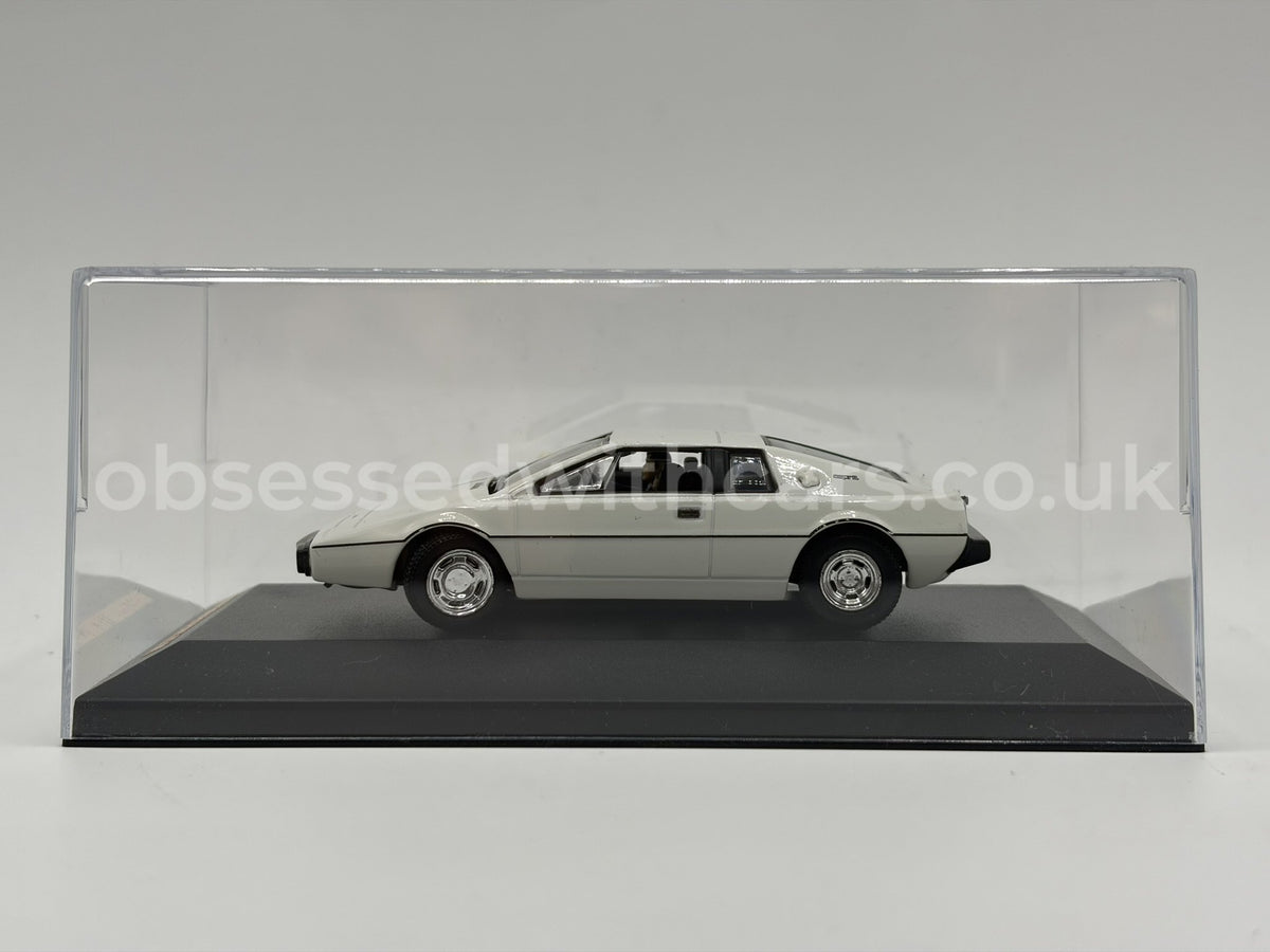 1/43 1976 Lotus Esprit | Model Car