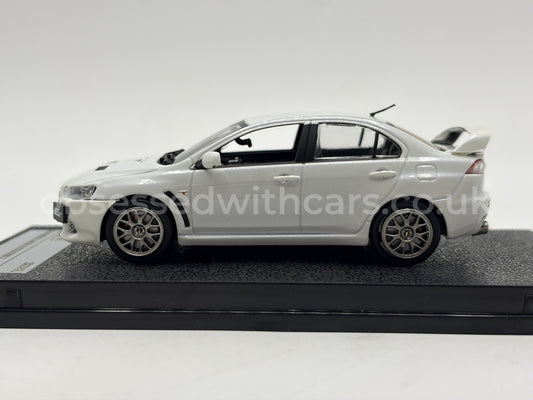 1/43 2007 Mitsubishi Lancer Evolution X - Pearl White | Model Car