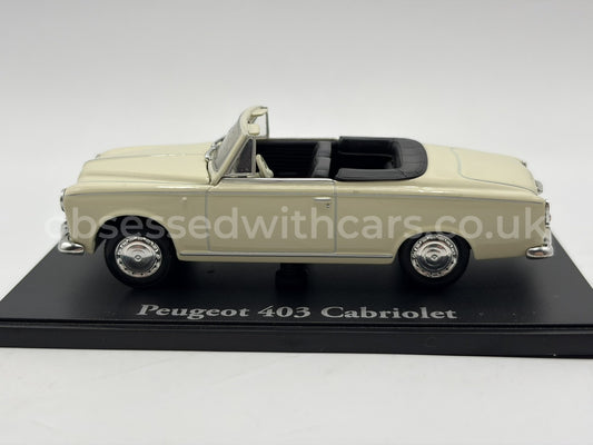 1/43 1956 Peugeot 403 Cabriolet | Model Car