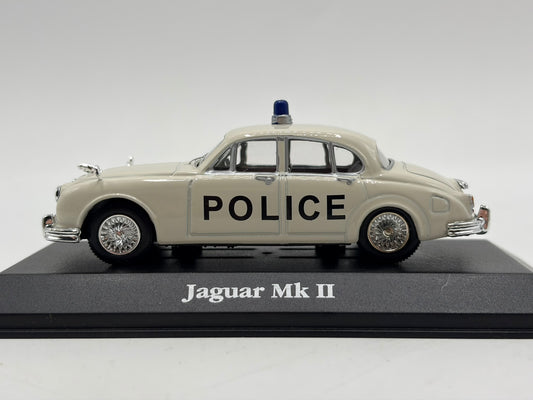 1/43 1959 Jaguar Mk II - Bedfordshire Police | Model Police Car