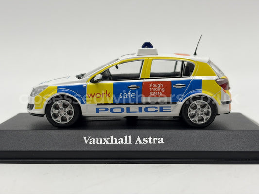 1/43 2005 Vauxhall Astra - Thames Valley Police | Model Police Car