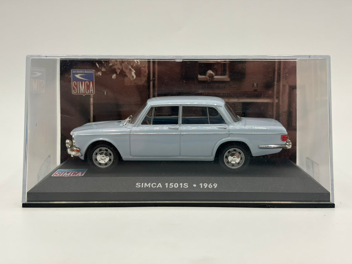 1/43 1969 Simca 1501 S | Model Car