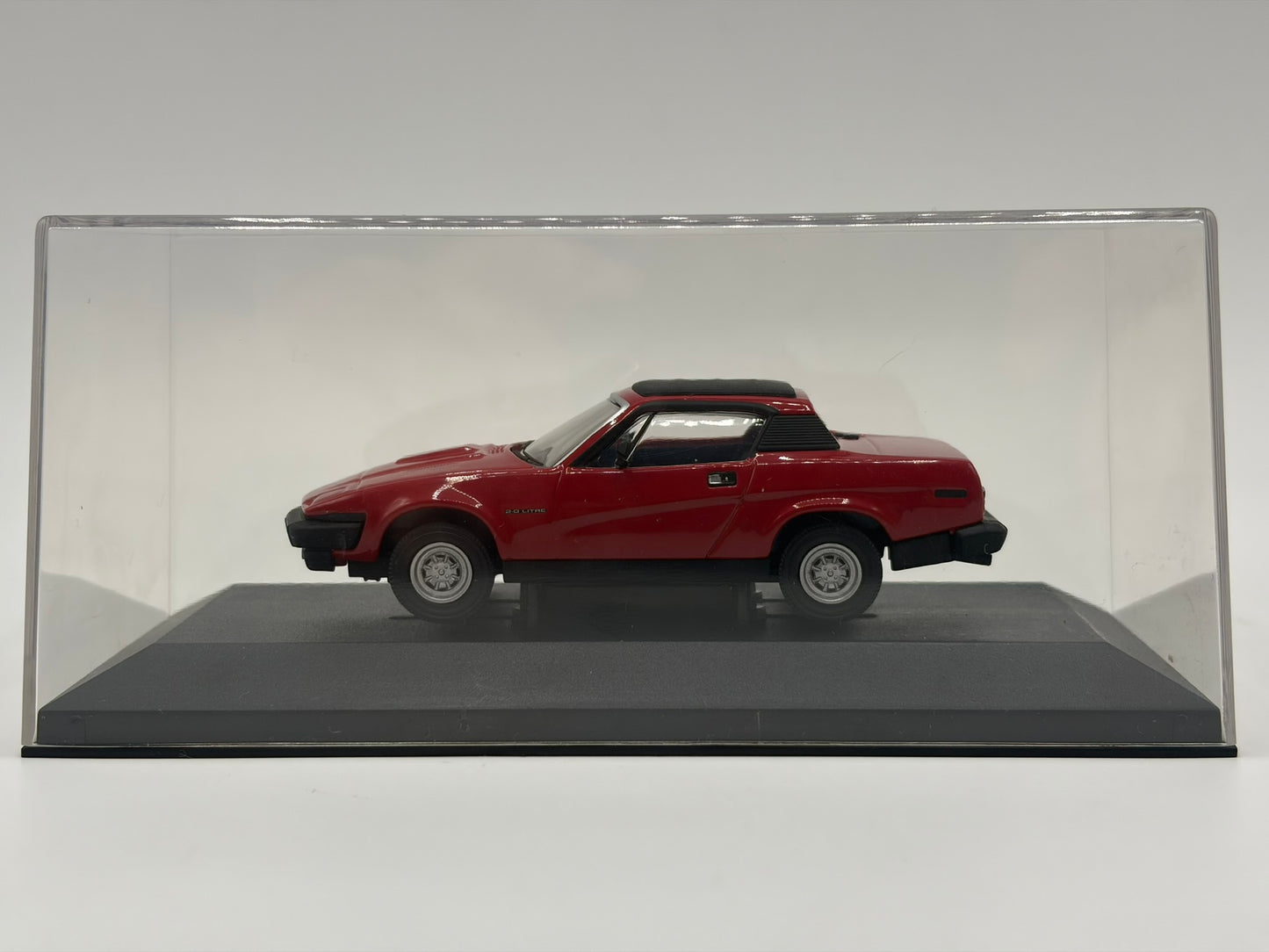 1/43 1981 Triumph TR7 - Carnelian Red | Corgi Vanguards | Model Car