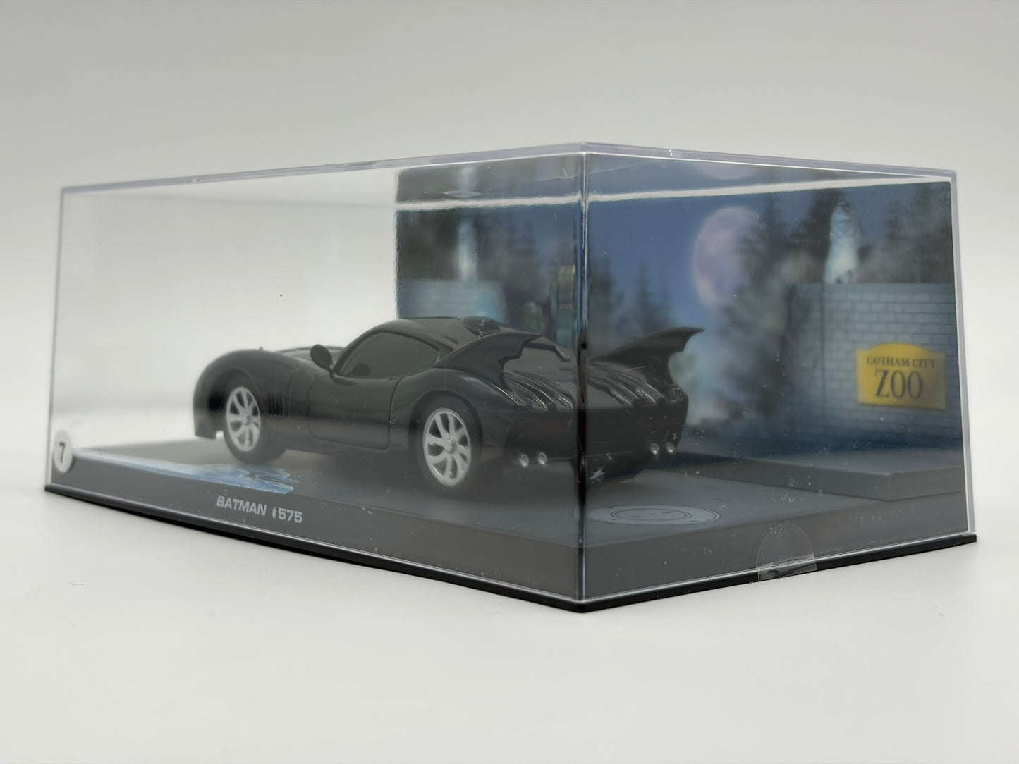 1/43 2000 Batmobile - Batman #575 | Batman Automobilia Collection