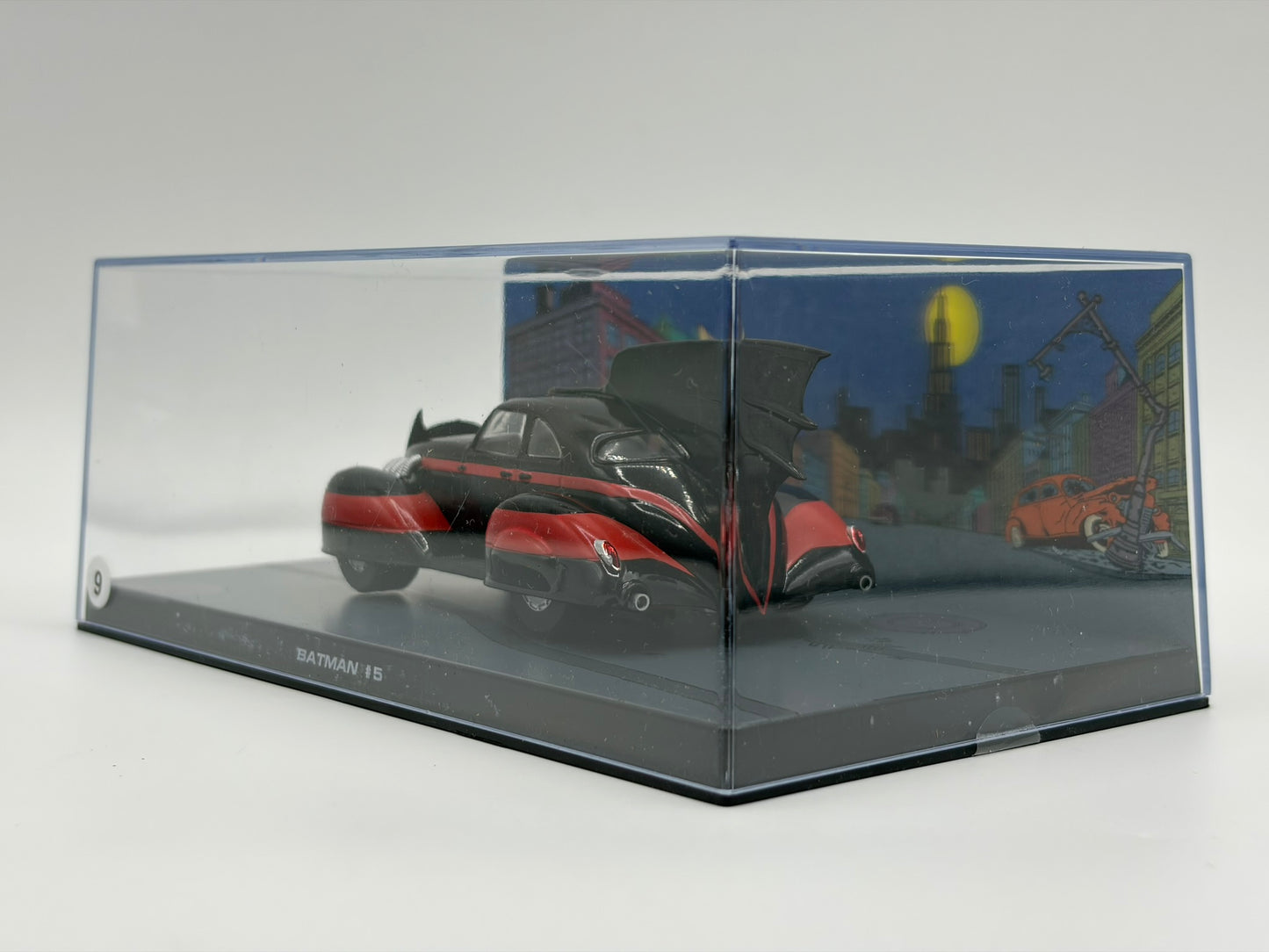 1/43 1941 Batmobile - Batman #5 | Batman Automobilia Collection