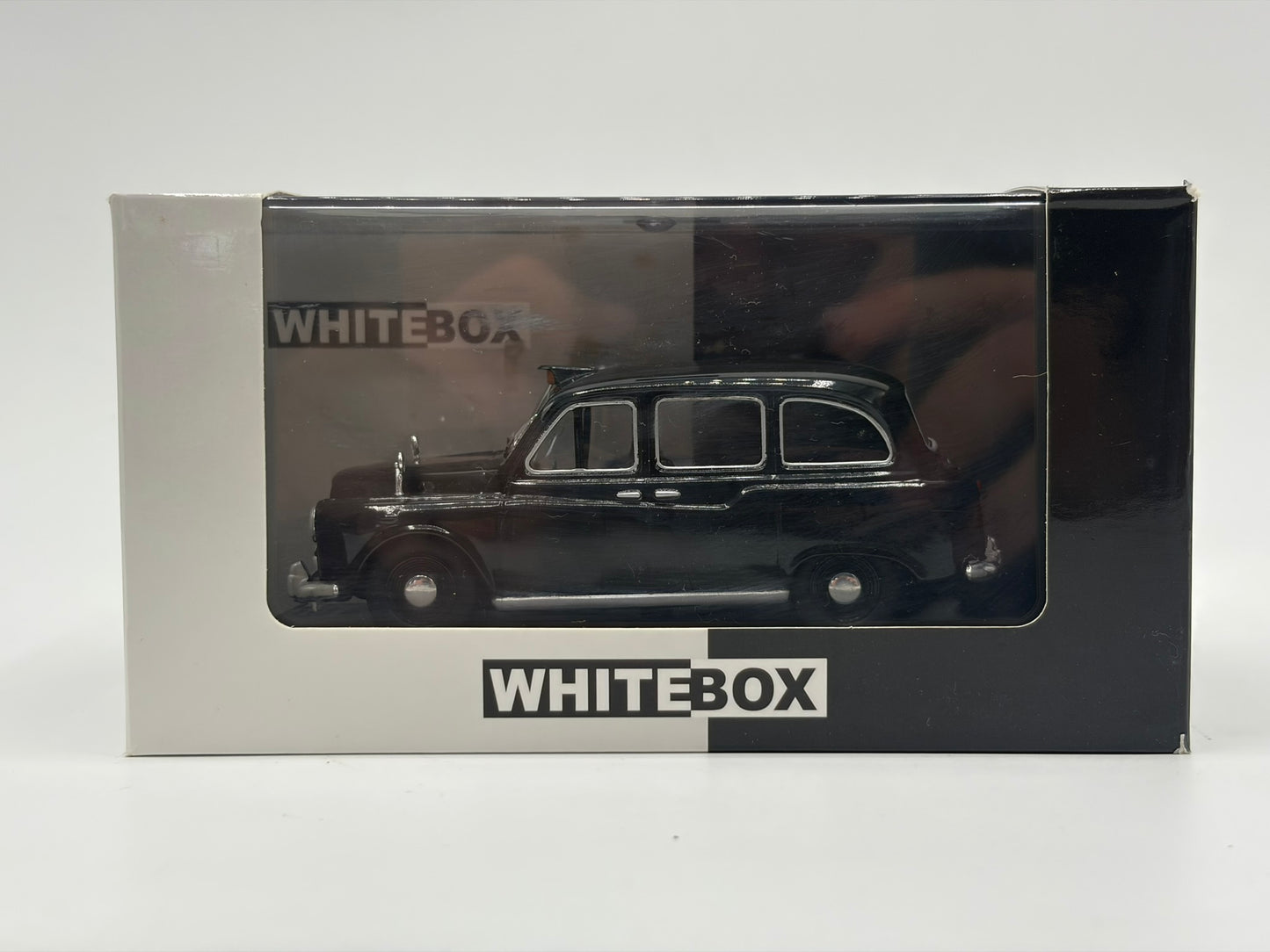 1/43 1984 Austin FX4 Taxi | Model Car
