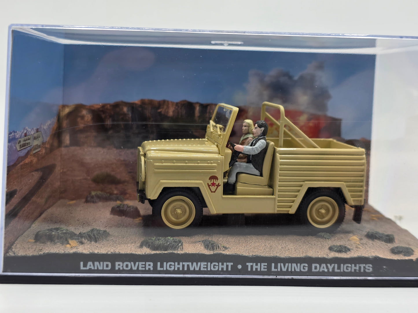 1/43 1986 Land Rover Lightweight - The Living Daylights / James Bond | Model Car