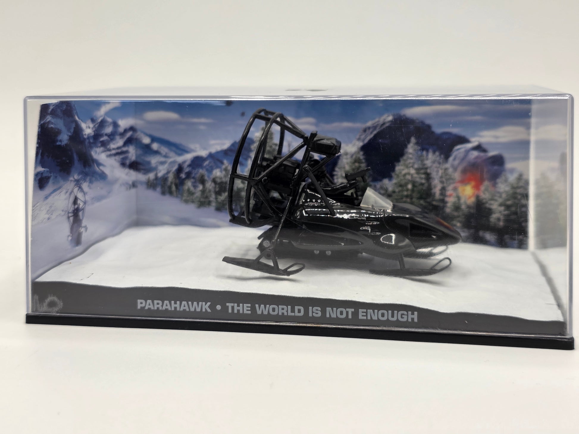 1/43 1999 Parahawk  - The World Is Not Enough / James Bond | Model
