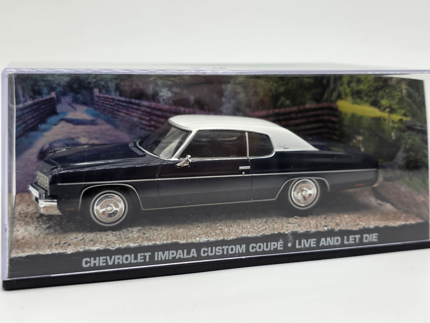 1/43 1973 Chevrolet Impala Custom Coupe - Live and Let Die / James Bond | Model Car