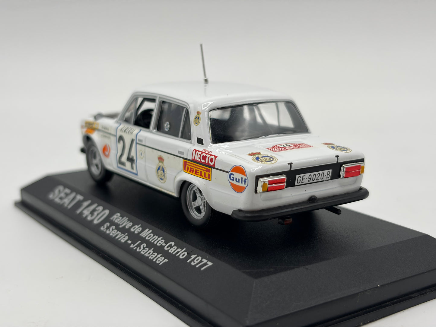 1/43 1977 Seat 1430 - Monte Carlo Rally - Servia / Sabater | Model Rally Car