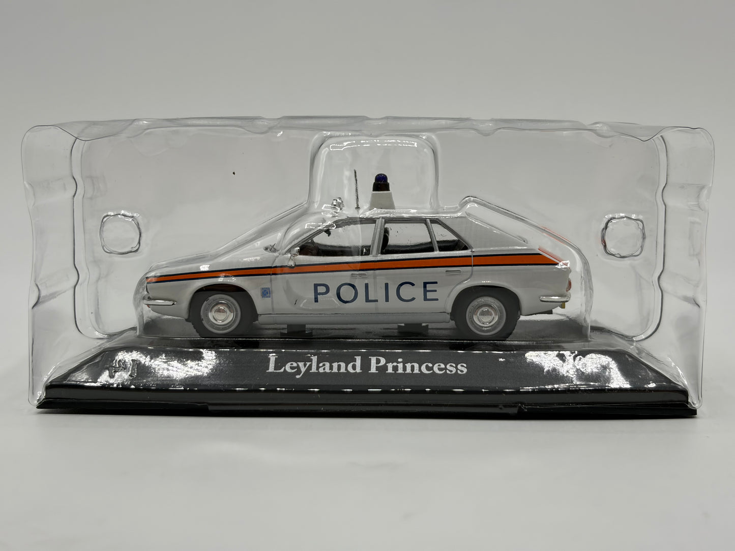 1/43 1976 Leyland Princess - Staffordshire Police | Model Police Car