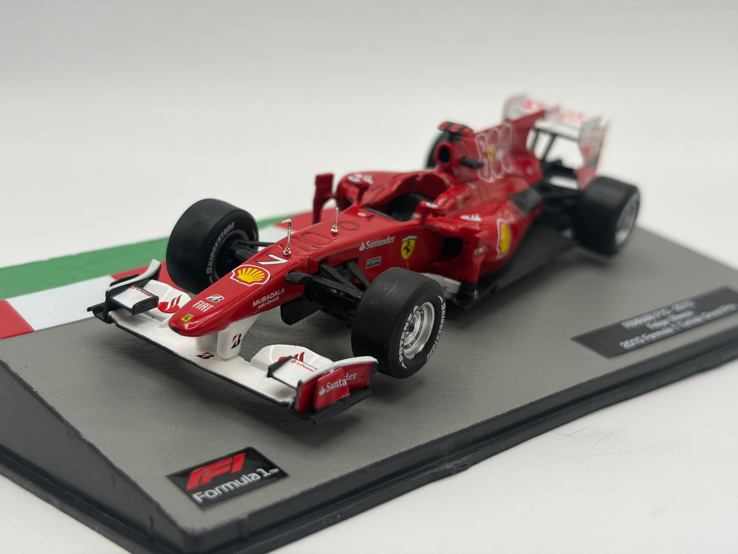1/43 2010 Ferrari F10 - Felipe Massa | Model F1 Car