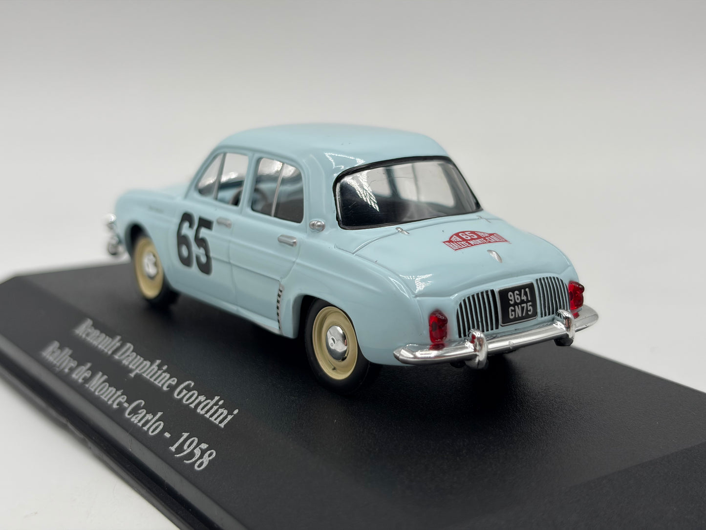 1/43 1958 Renault Dauphine Gordini - Monte Carlo Rally - Monraisse / Feret | Model Rally Car