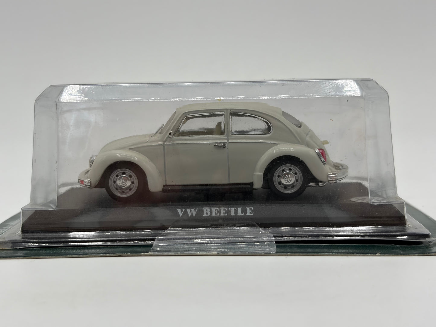 1/43 1973 Volkswagen Beetle - Del Prado | Model Car
