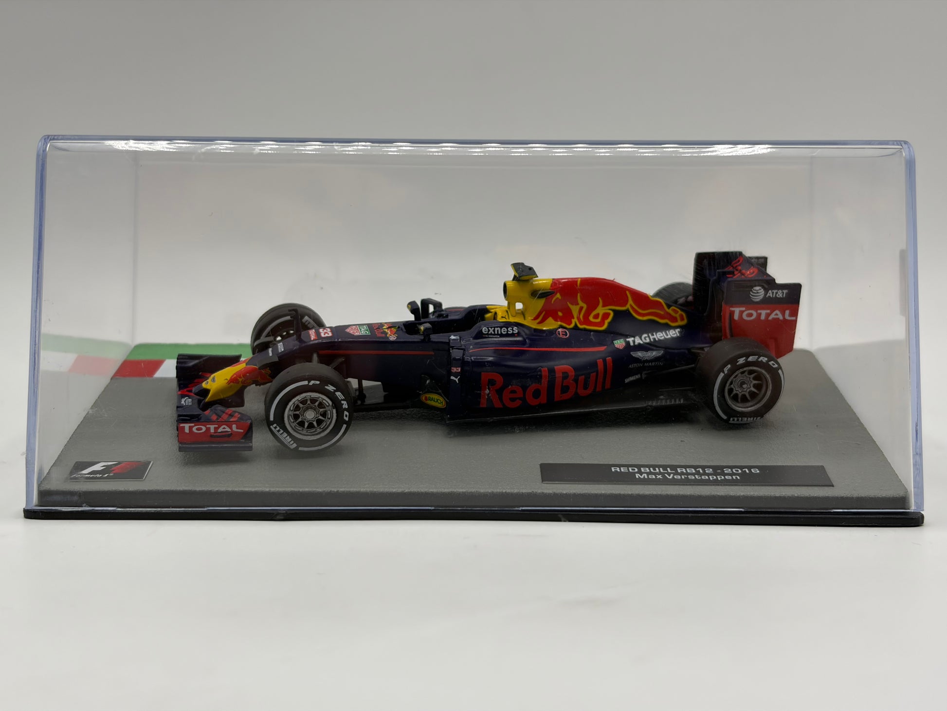 1/43 2016 Red Bull RB12 – Max Verstappen | Model F1 Car