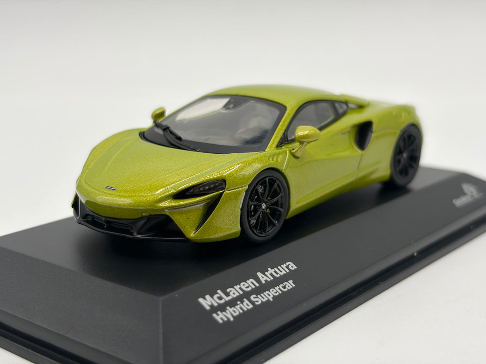1/43 2022 McLaren Artura - Flex Green - Solido | Model Car