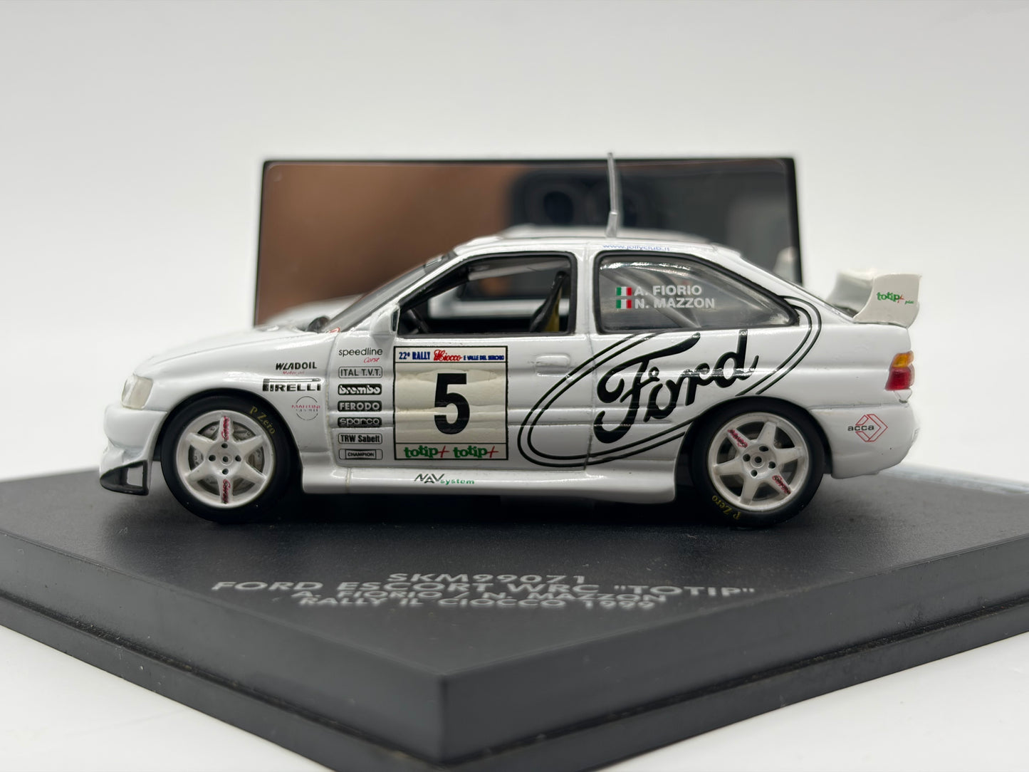 1/43 1999 Ford Escort WRC “TOTIP” - Rally il Ciocco - Fiorio / Mazzon | Model Rally Car