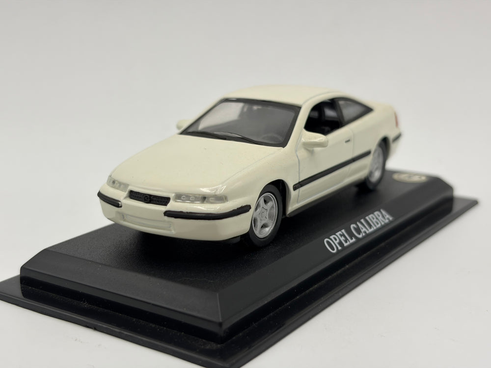 1/43 1990 Opel Calibra - Del Prado | Model Car
