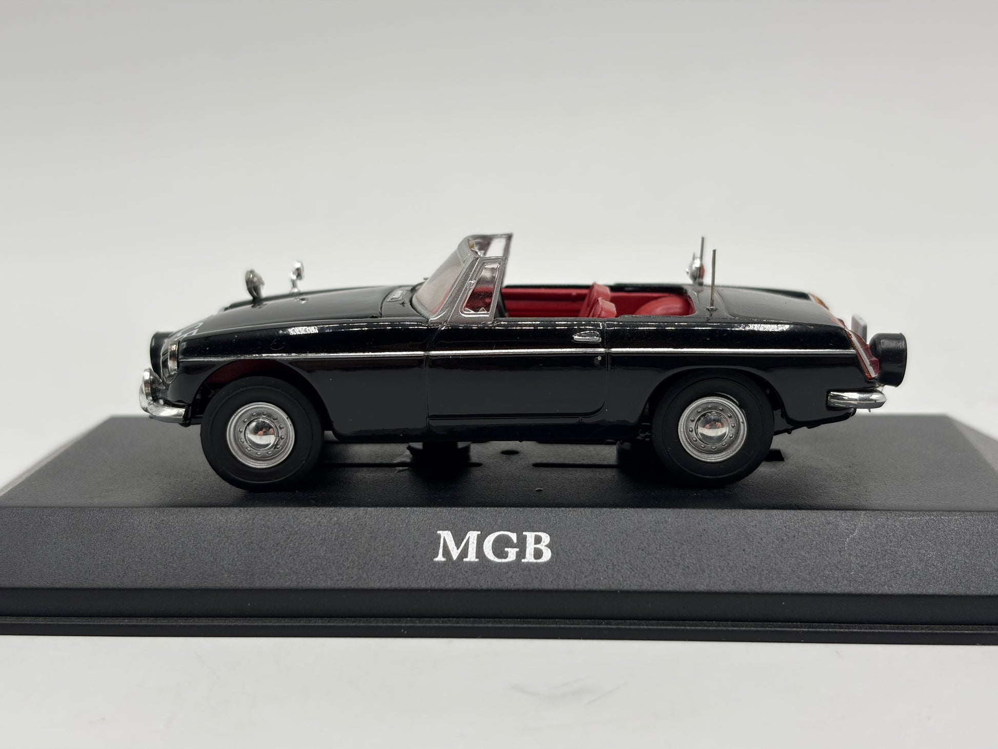 1/43 1963 MGB - Lancashire Police | Model Police Car