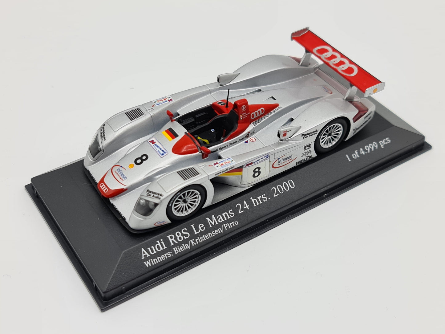 1/43 2000 Audi R8S - Biela / Kristensen / Pirro - Minichamps