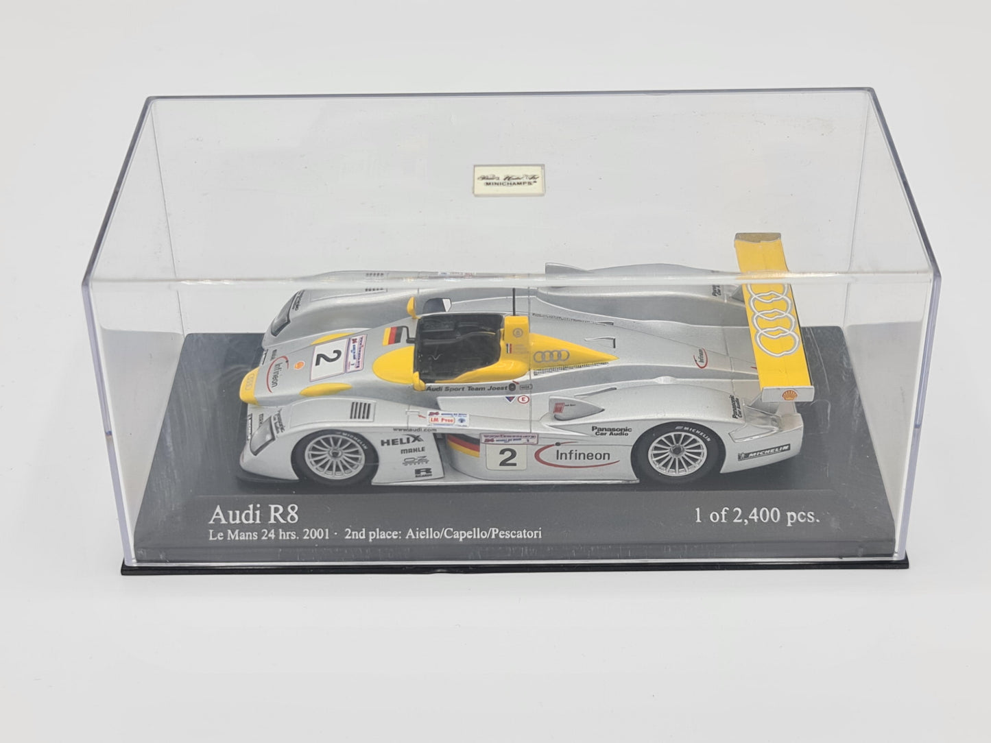 1/43 2001 Audi R8 - Aiello / Capello / Pescatori - Minichamps